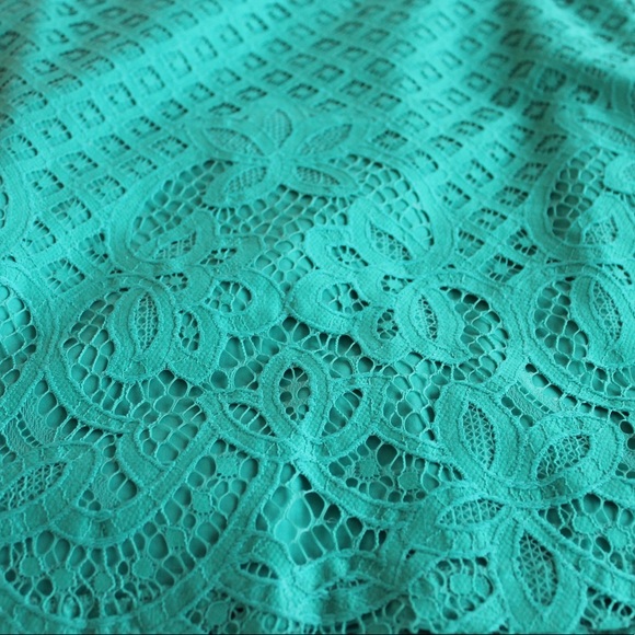 Delicate Aqua Lace Pencil Skirt - Picture 5 of 6